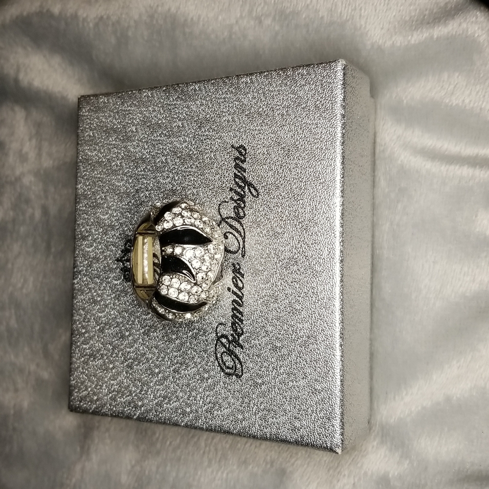Black and Silver Fashion Ring